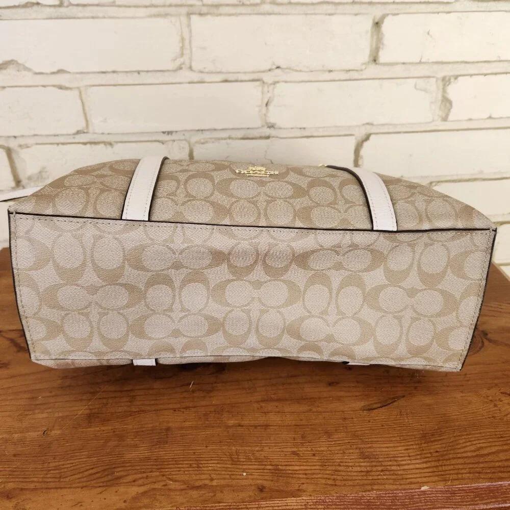 Coach Signature C's LT Khaki Shoulder Bag Purse
